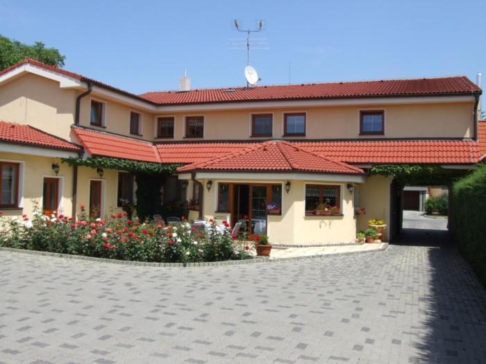 Penzion 77 - Garni Pezinok Exterior foto