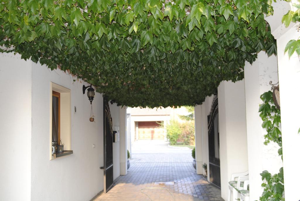 Penzion 77 - Garni Pezinok Exterior foto
