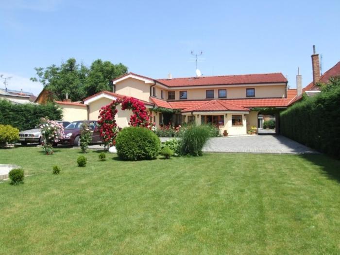 Penzion 77 - Garni Pezinok Exterior foto