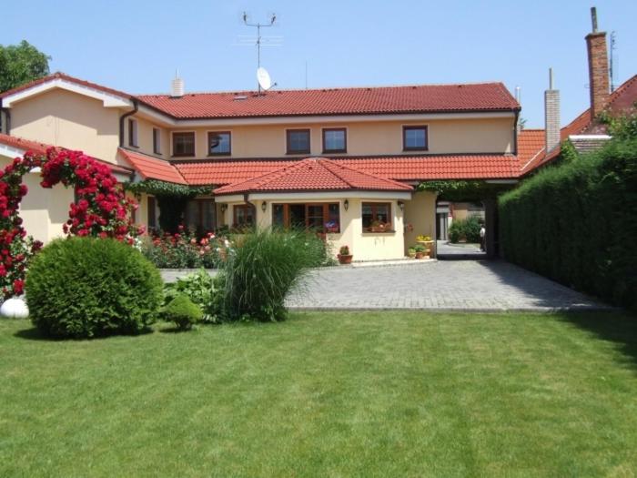 Penzion 77 - Garni Pezinok Exterior foto